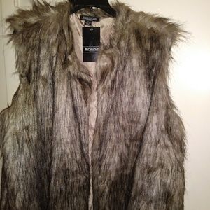 Fur vest